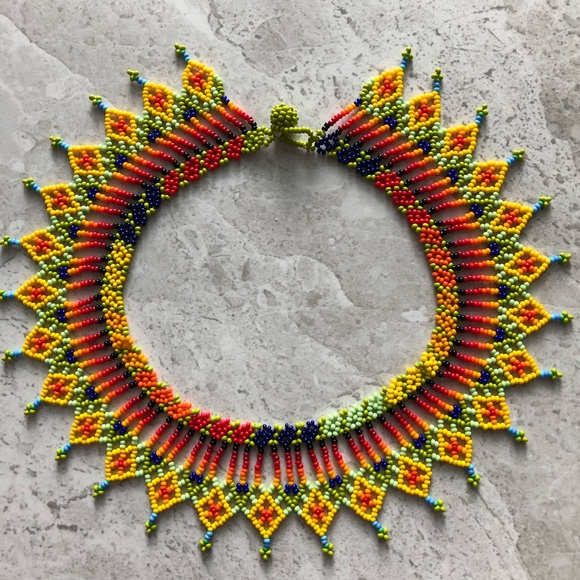 BEADS NECKLACE - Picture 3 of 12